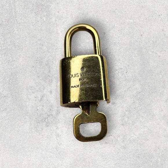 LV Louis Vuitton Lock and Key #314 - Picture 2 of 4